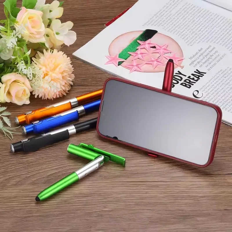 Penna a sfera multifunzione 4  - School Supplies recensione e prezzo